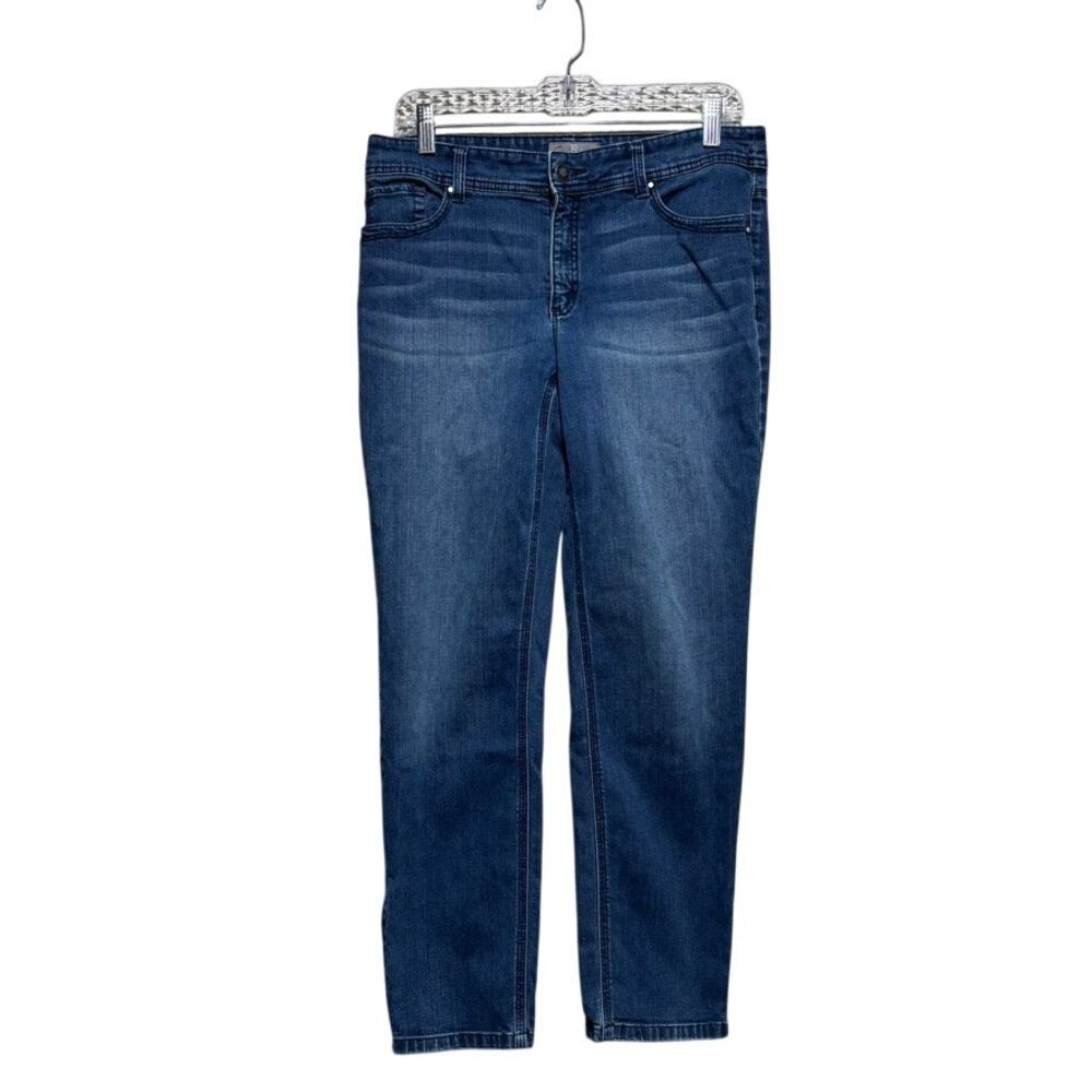 Chico's So Slimming Straight Leg Jeans Size 0.5 (US 6) Medium Wash Stretch Denim